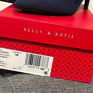 Kelly & Katie Dark Blue Pumps